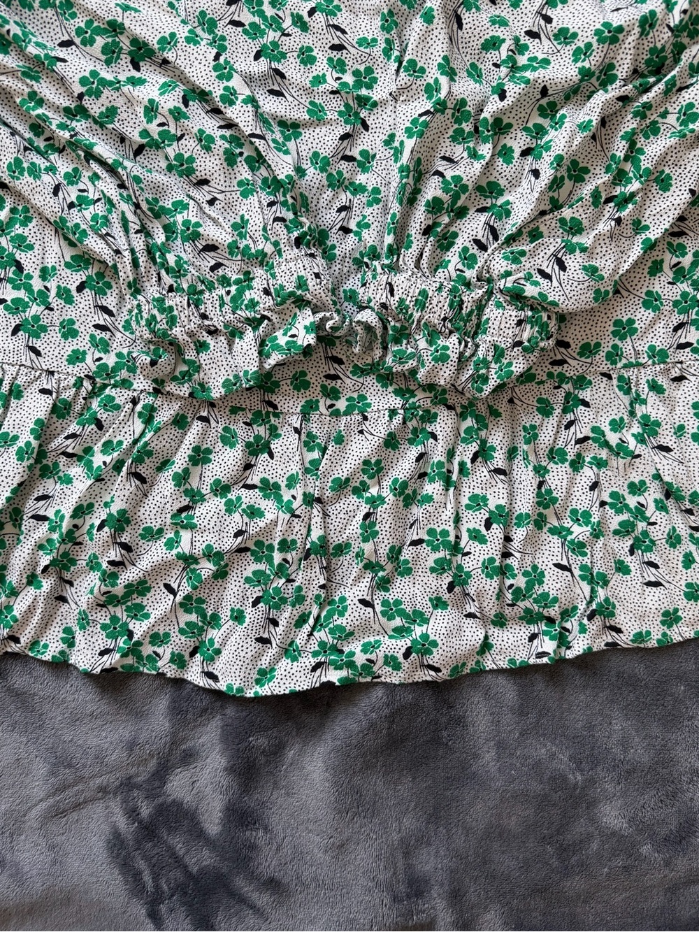 LOFT Clover Floral Ruffle Women's Blouse Green White Long Sleeve Size Large. - Picture 9 of 10
